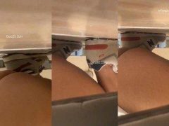 Phim Sex Gái Đái Trong Tolet Bị Quay Lén Lồn Đẹp