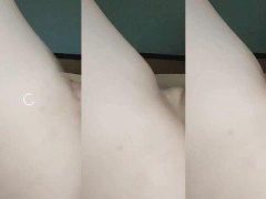 Ướt Hết Cả Tay Vì Móc Lồn Em Sinh Viên Nứng Lồn