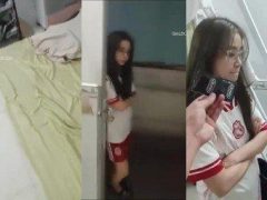 Vợ Đi Làm Công Nhân, Chồng Dắt Trai Lạ Về Phòng Ngủ Quất Tới Tấp Bằng Dầu Gội Durex